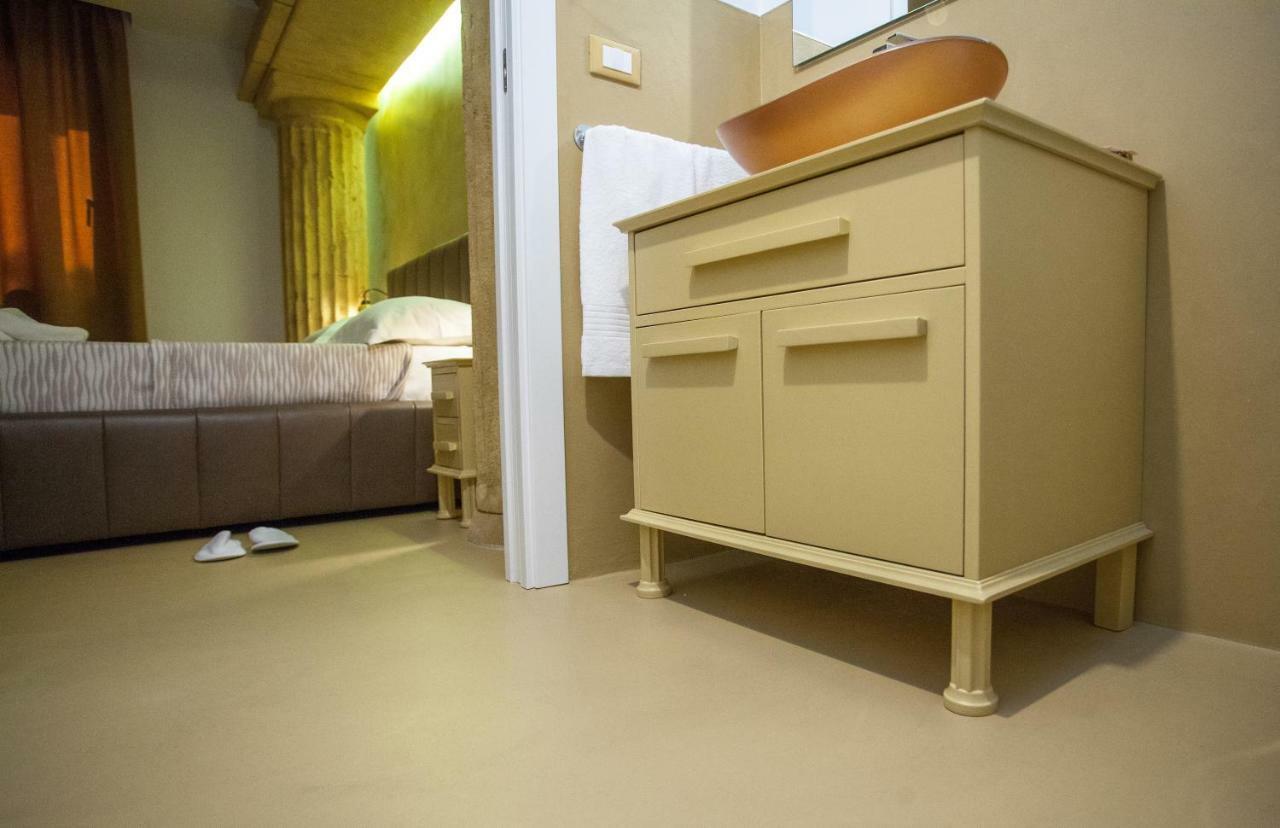 Tra Le Braccia Di Morfeo Bed & Breakfast Terrasini Bagian luar foto