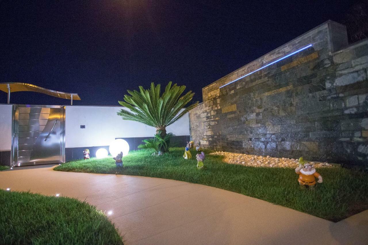 Tra Le Braccia Di Morfeo Bed & Breakfast Terrasini Bagian luar foto