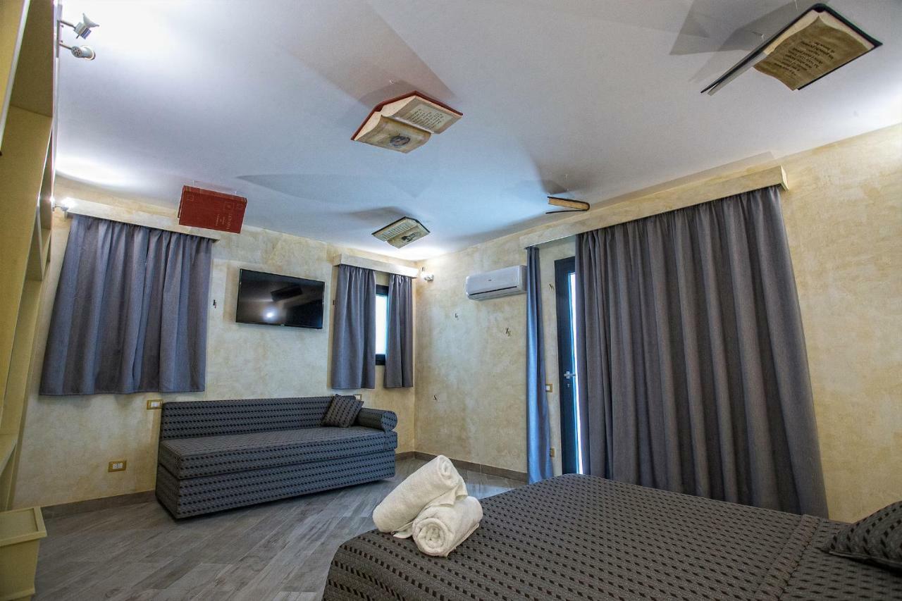 Tra Le Braccia Di Morfeo Bed & Breakfast Terrasini Bagian luar foto