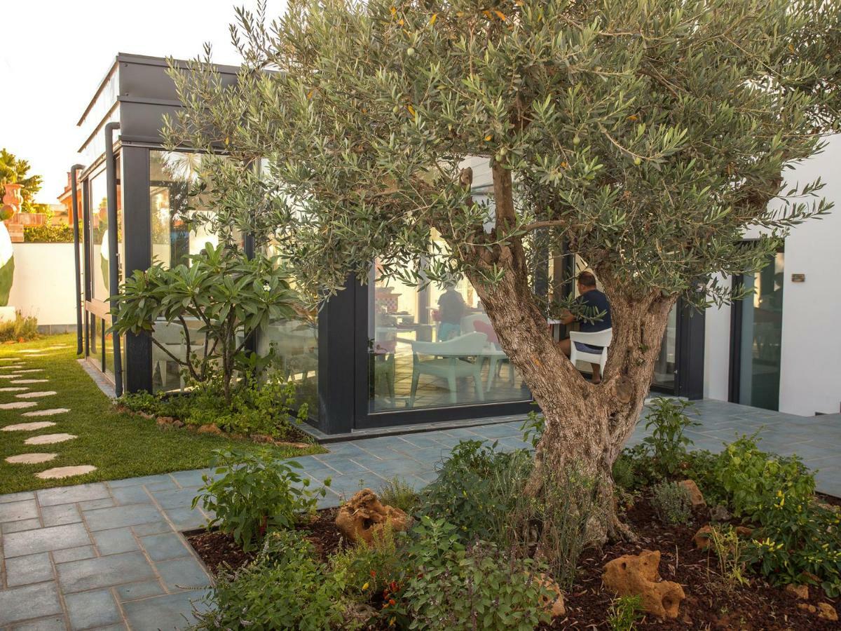 Tra Le Braccia Di Morfeo Bed & Breakfast Terrasini Bagian luar foto